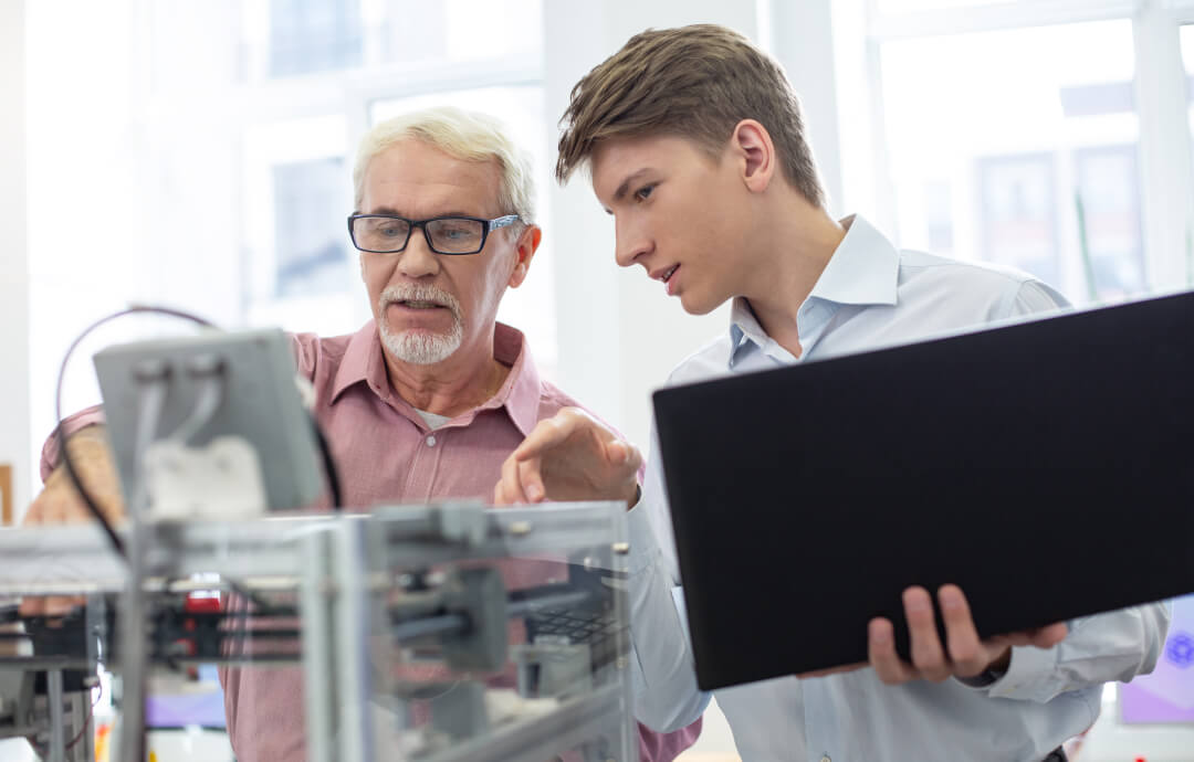 Online Tenth Grade image 10 (name Career and college prep@3x 1 1)