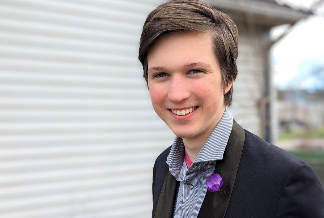 What Online School Looks Like: A Student Day in the Life Q&A With Maxwell