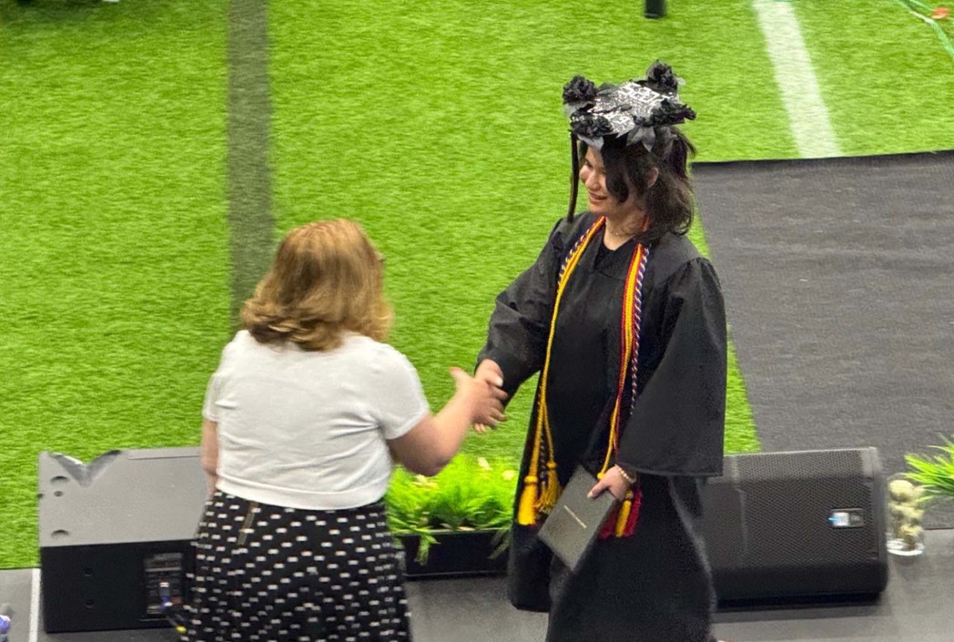 Dual Enrollment Benefits and Early Graduation Options Set Teens Up for Success After High School