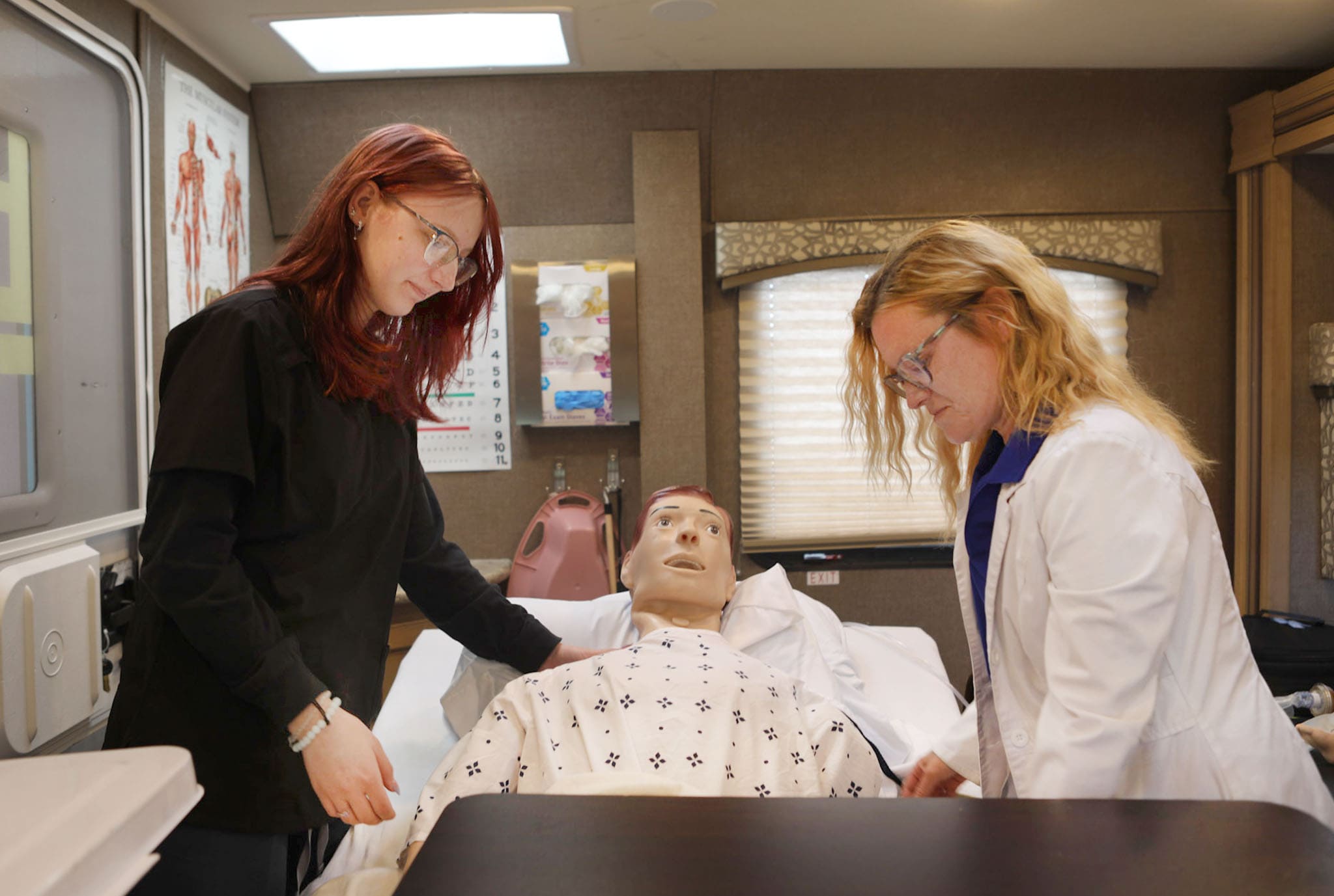 What Online School Looks Like: A Student Day in the Life Q&A With Stella